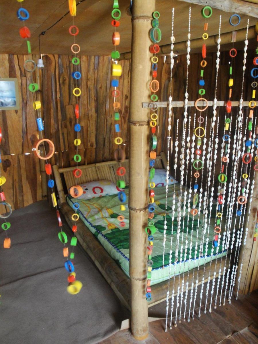 OCD Beach Cafe & Hostel - Housity