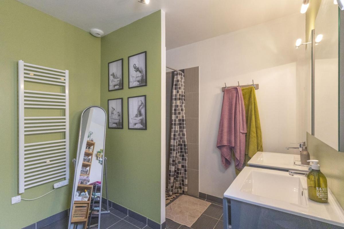 Au Pied des Tours - Housity