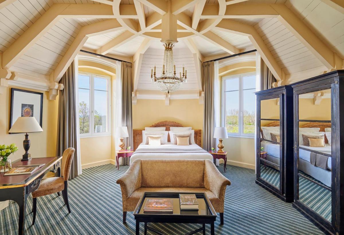 Château Hôtel Grand Barrail - Housity