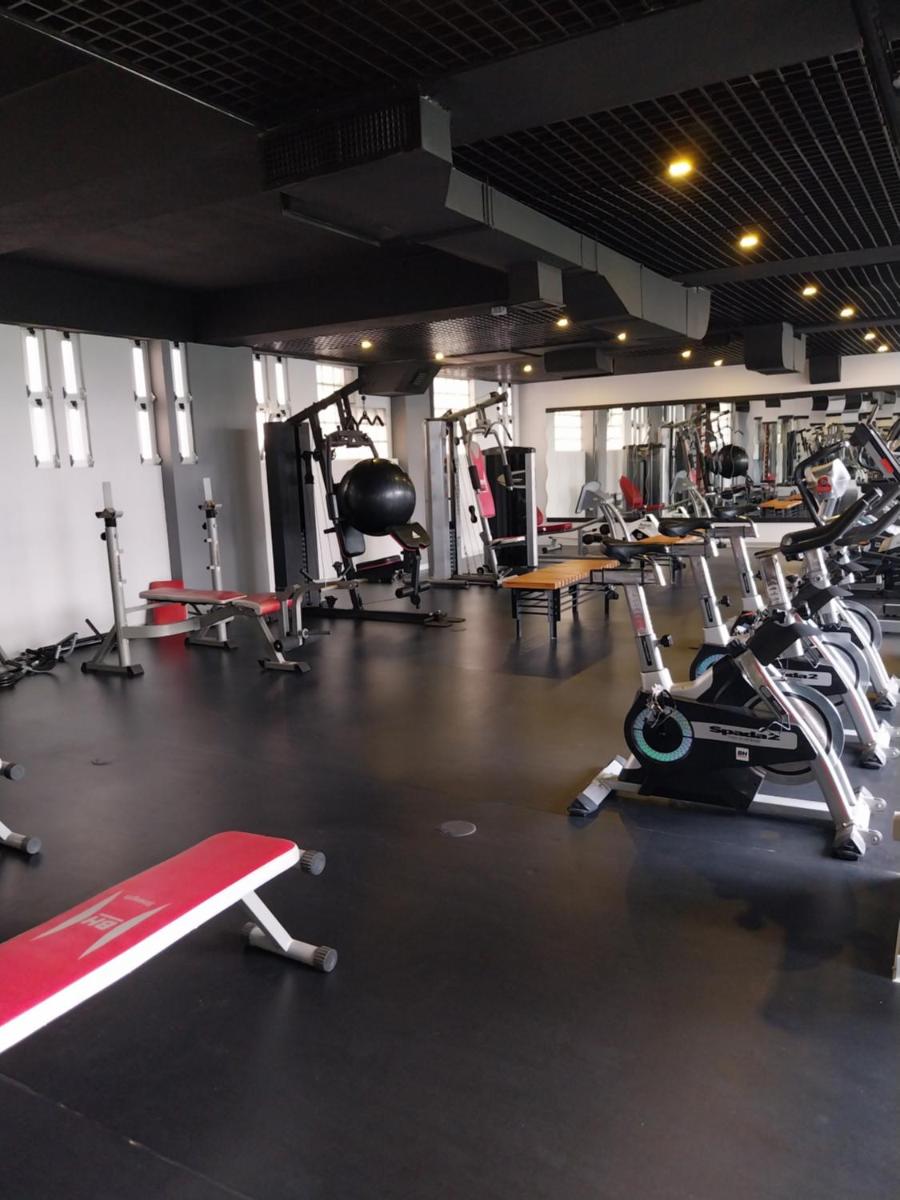 O centro de fitness e/ou as comodidades de fitness de Hotel Navegadores