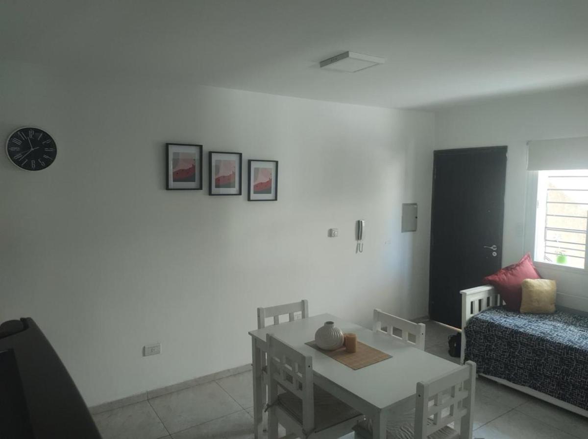 Confortable departamento con cochera, hasta 4 personas - Hizvo