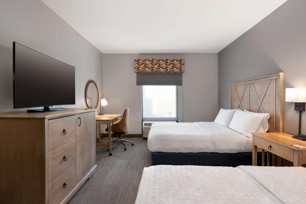 Hampton Inn & Suites by Hilton Dodge City Boot Hill Casino - Housity