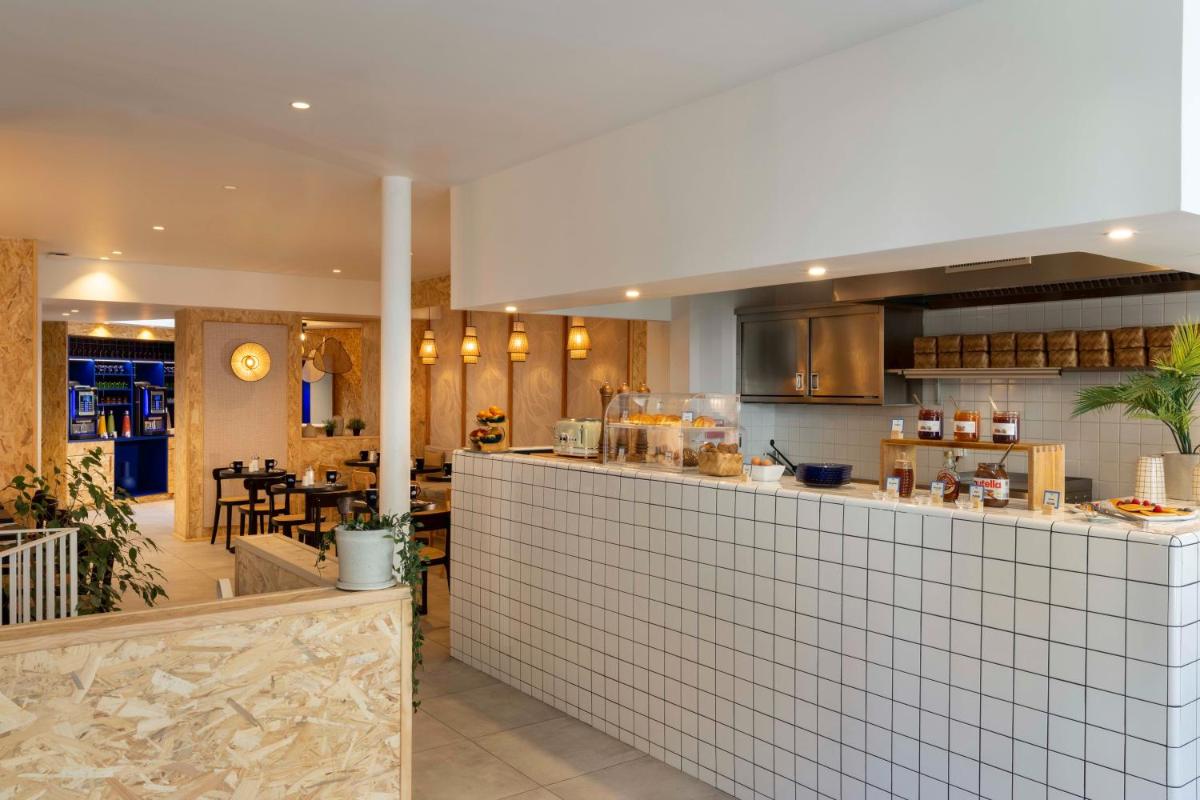 Nourriture dans l'hôtel ou à proximité