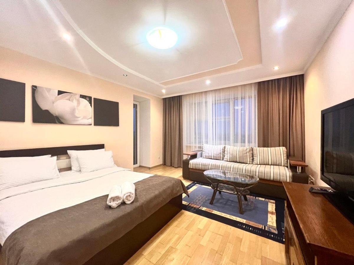Апартаменти - Housity