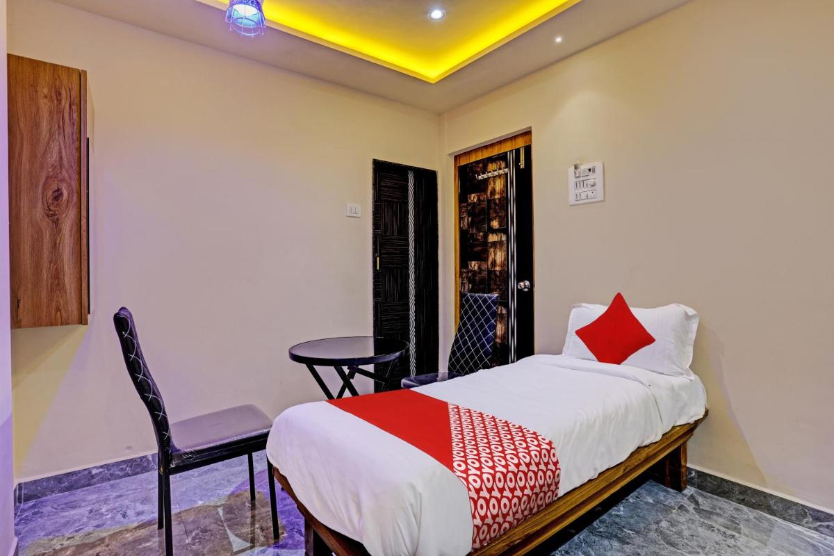 Hotel O Meet Point Guest House - Housity