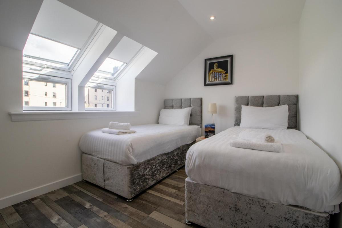 Abbey House - Housity