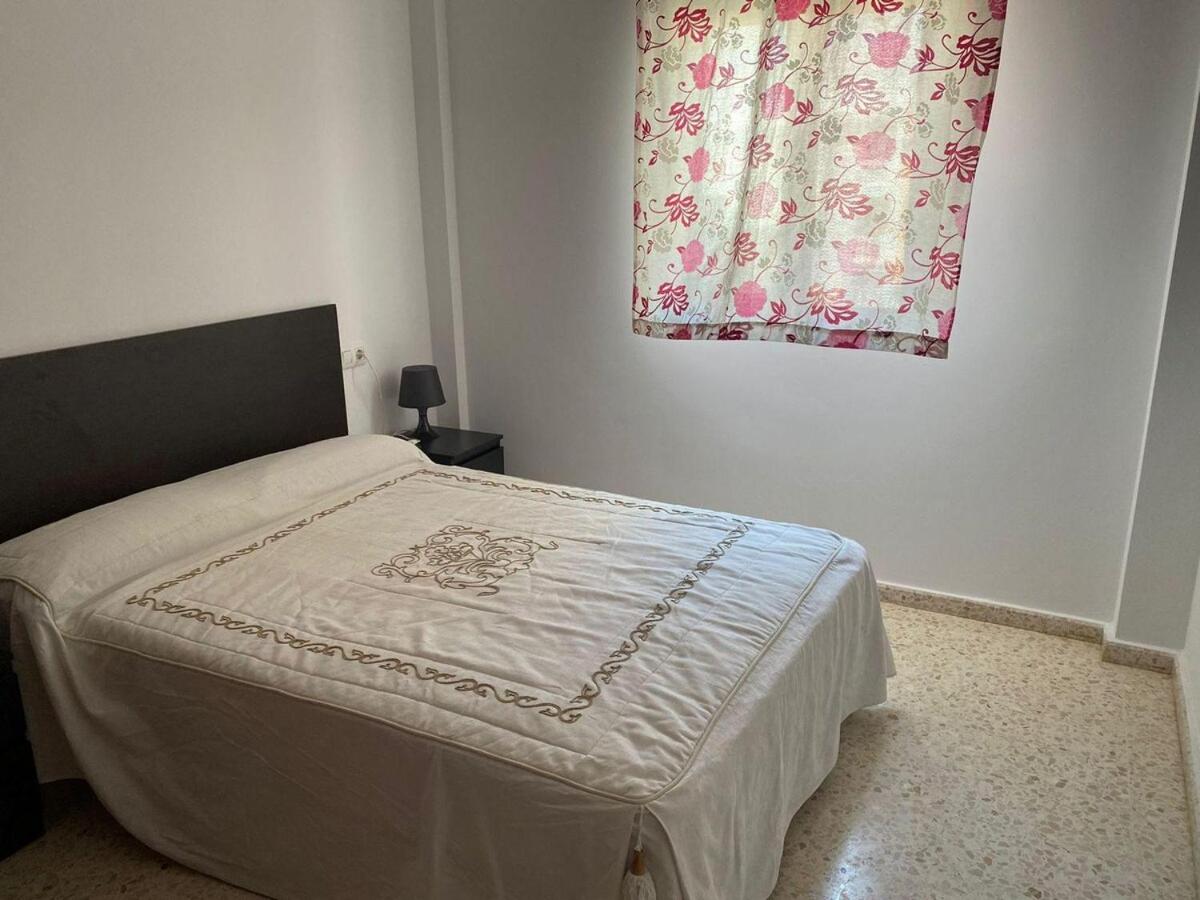 Apartamento completo en la La Linea de la Concepción - Housity