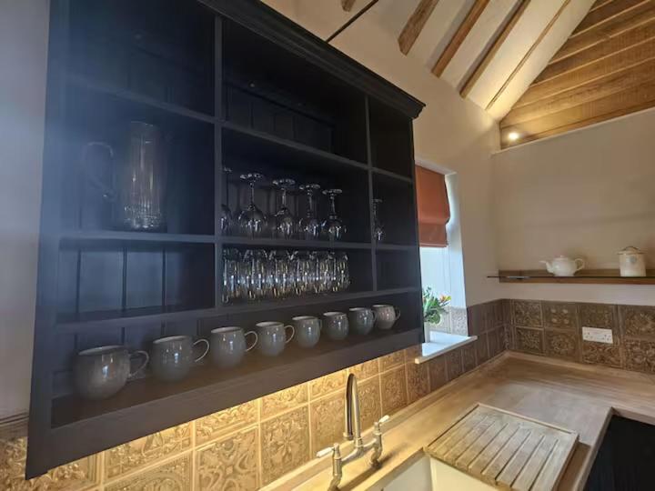 The Oast - Hizvo