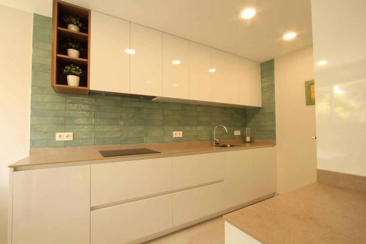 Beach House Castelldefels - Housity