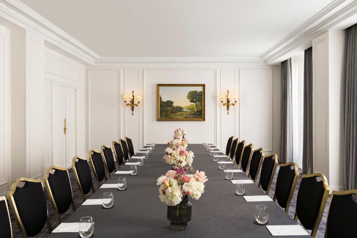 Espace de conférence ou salle de réunion dans l'établissement InterContinental Paris Le Grand by IHG