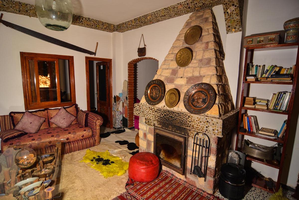 Maison d'hotes Ait Bou Izryane - Housity