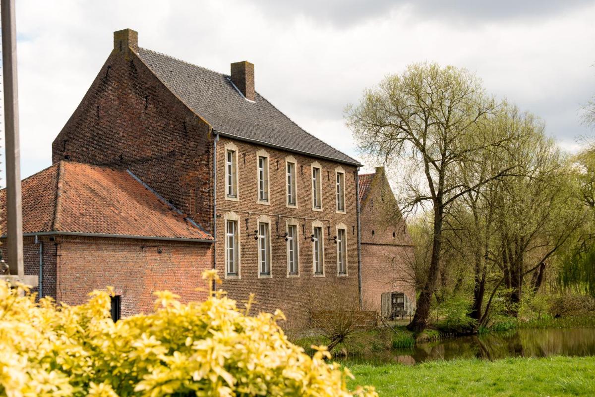 Hotel Schinvelder Hoeve - Housity