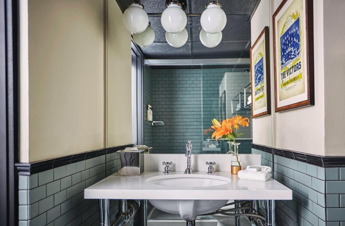 Graduate by Hilton Ann Arbor - Housity