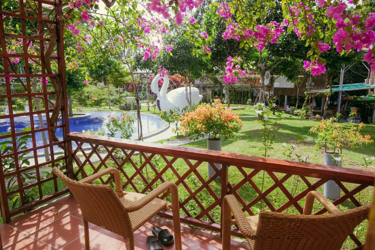 Phu Quoc Valley Sen Bungalow - Housity