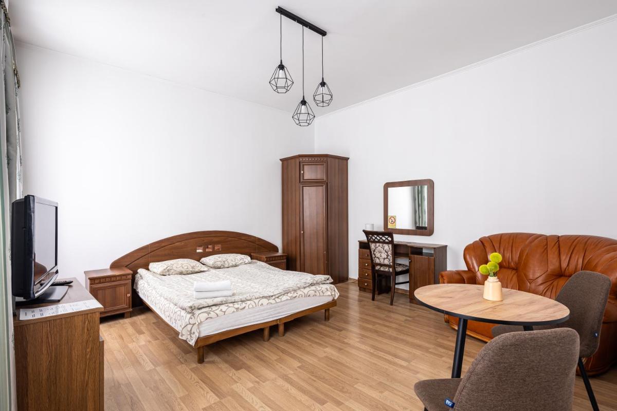 Next to Opera Apartment - Housity