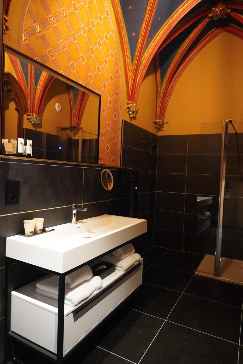 Salle de bains dans l'établissement Hotel Leprince, Best Western Premier Collection