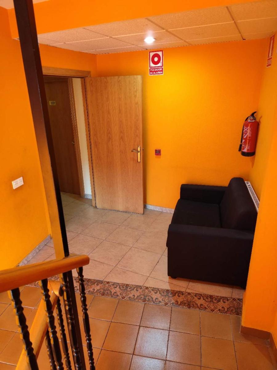 HOSTAL DON JAVIER - Housity