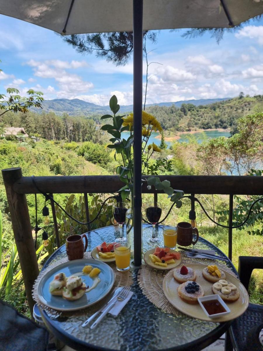 Levit Glamping - Hotel Guatapé Peñol - Housity