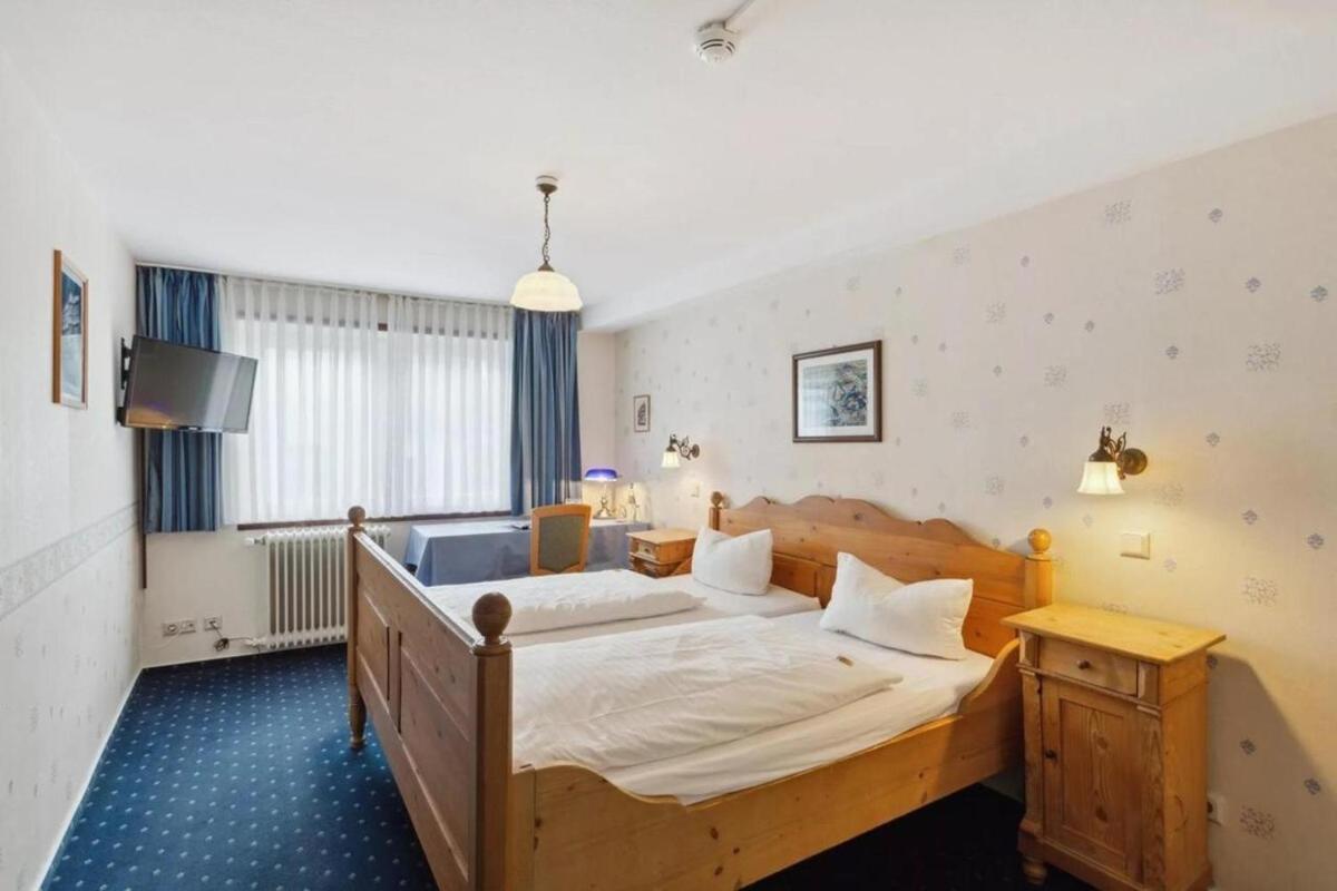 Hotel Blaue Ecke - Housity