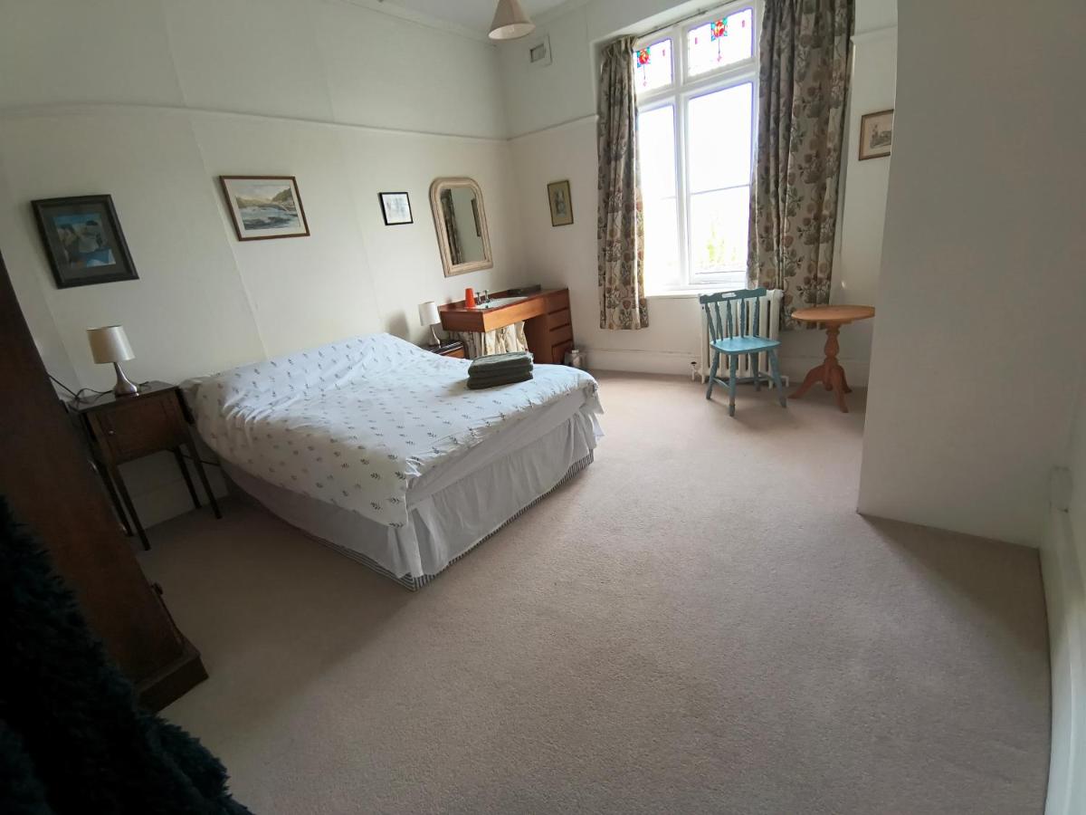 Tranquil getaway on edge of the Brecon Beacons - Housity