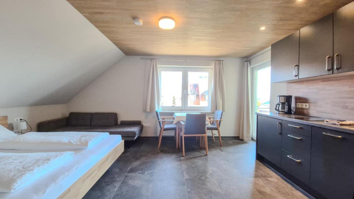 Weinhof Hornstein - Appartements - Housity