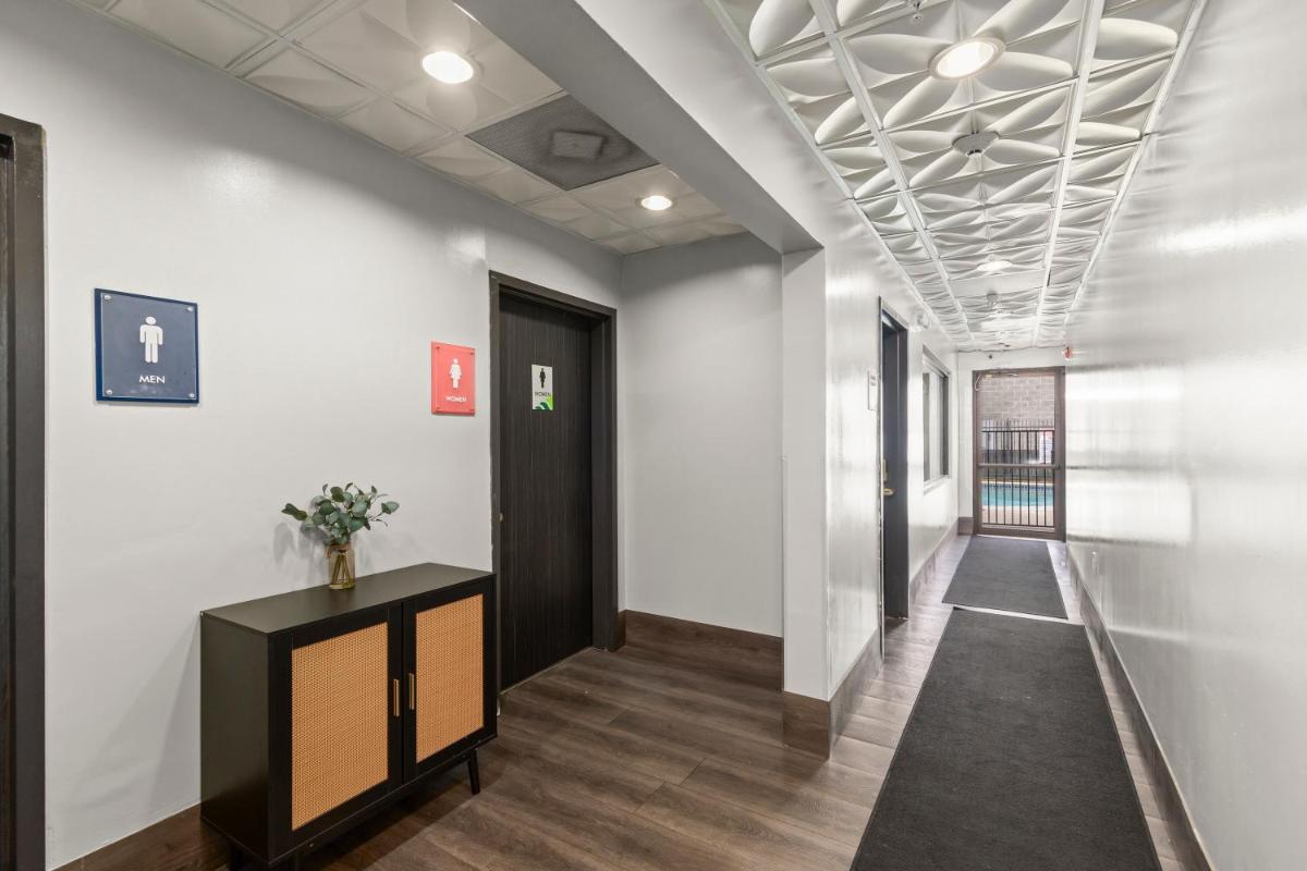 Wingate by Wyndham Humble/Houston Intercontinental Airport - Housity