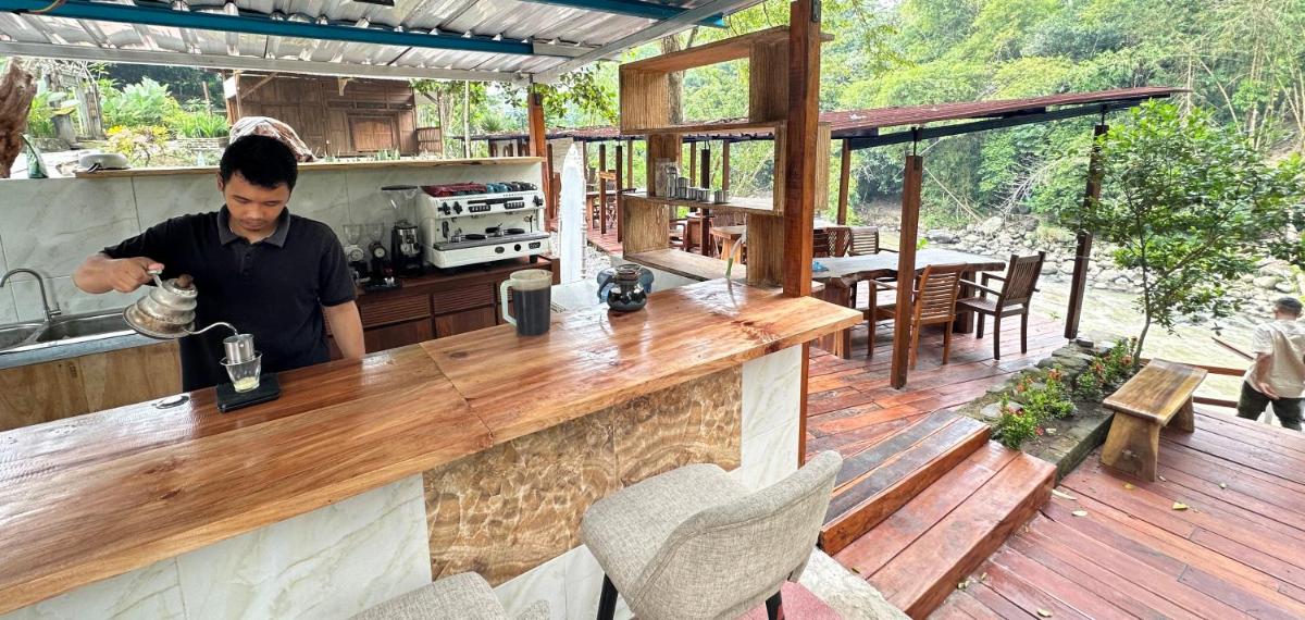 Puunee Wild River Villa\'s Borobudur - Housity