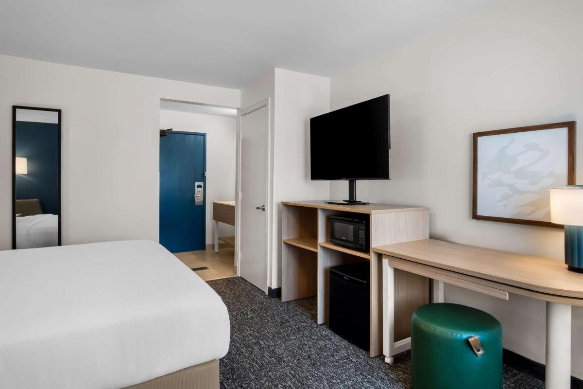 Spark By Hilton Grapevine DFW North - Housity
