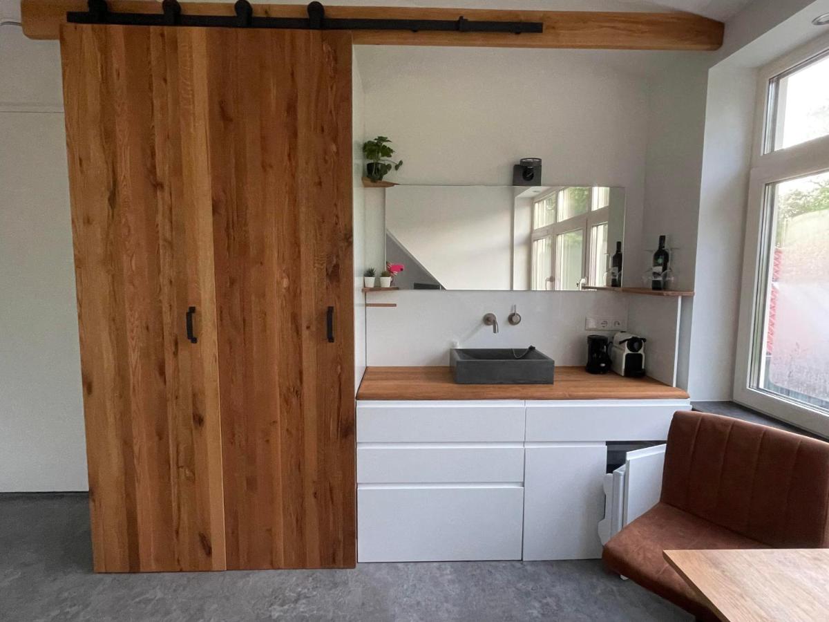 Bazien Luxe kamer bij Strand en Kreek natuur en veel faciliteiten - Housity