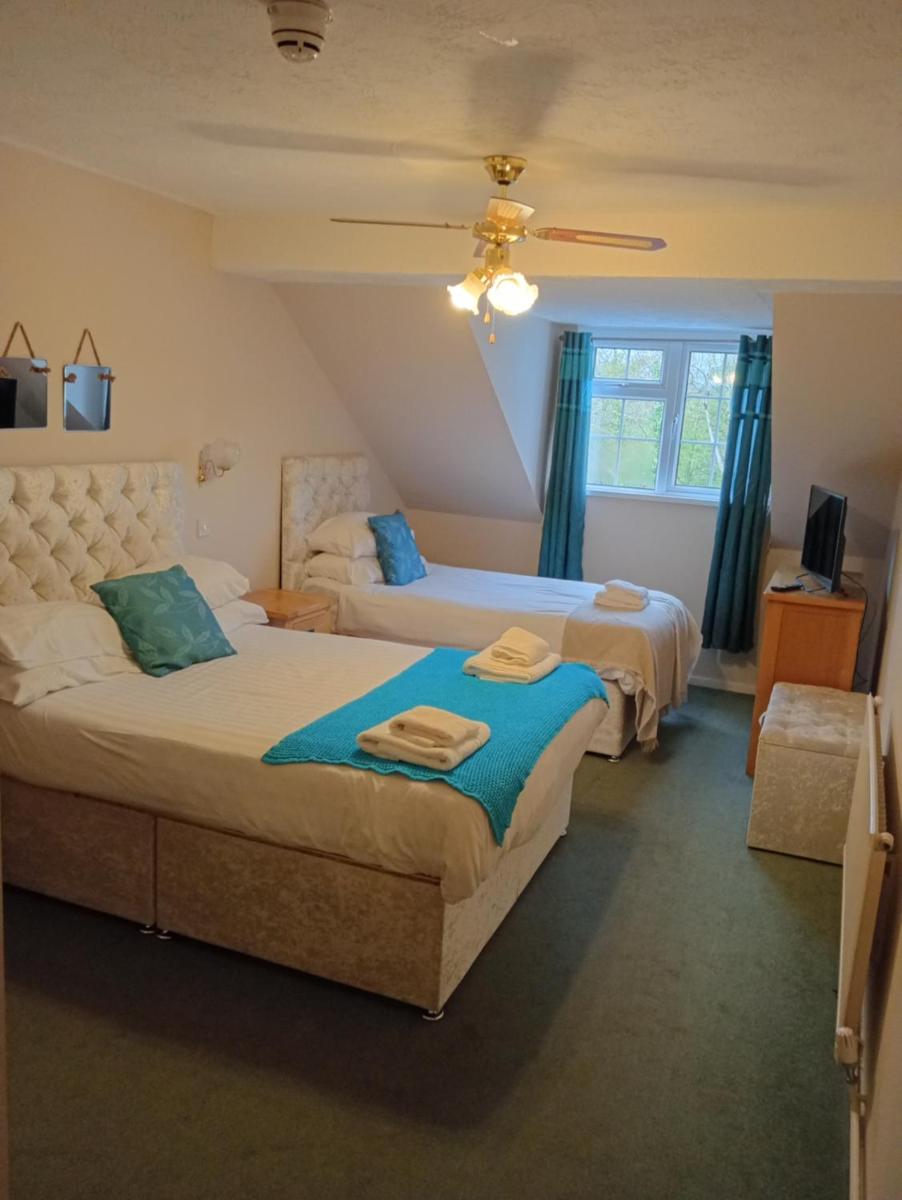 White Hart Llandeilo - Housity