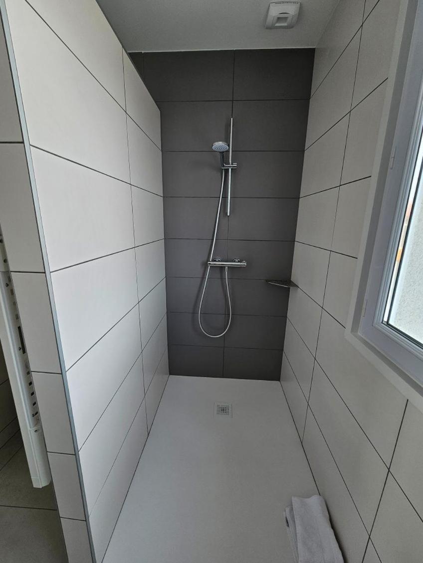 Salle de bains dans l'établissement Hotel Les Dunes