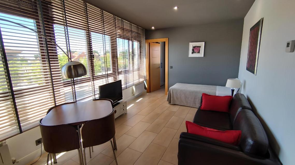 Apartahotel Comforsuite - Housity