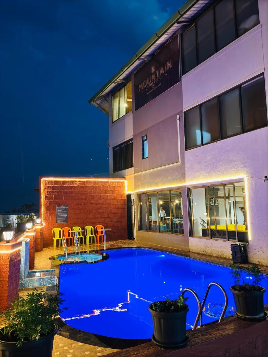 Mountain Breeze Resort, Mahabaleshwar - Housity