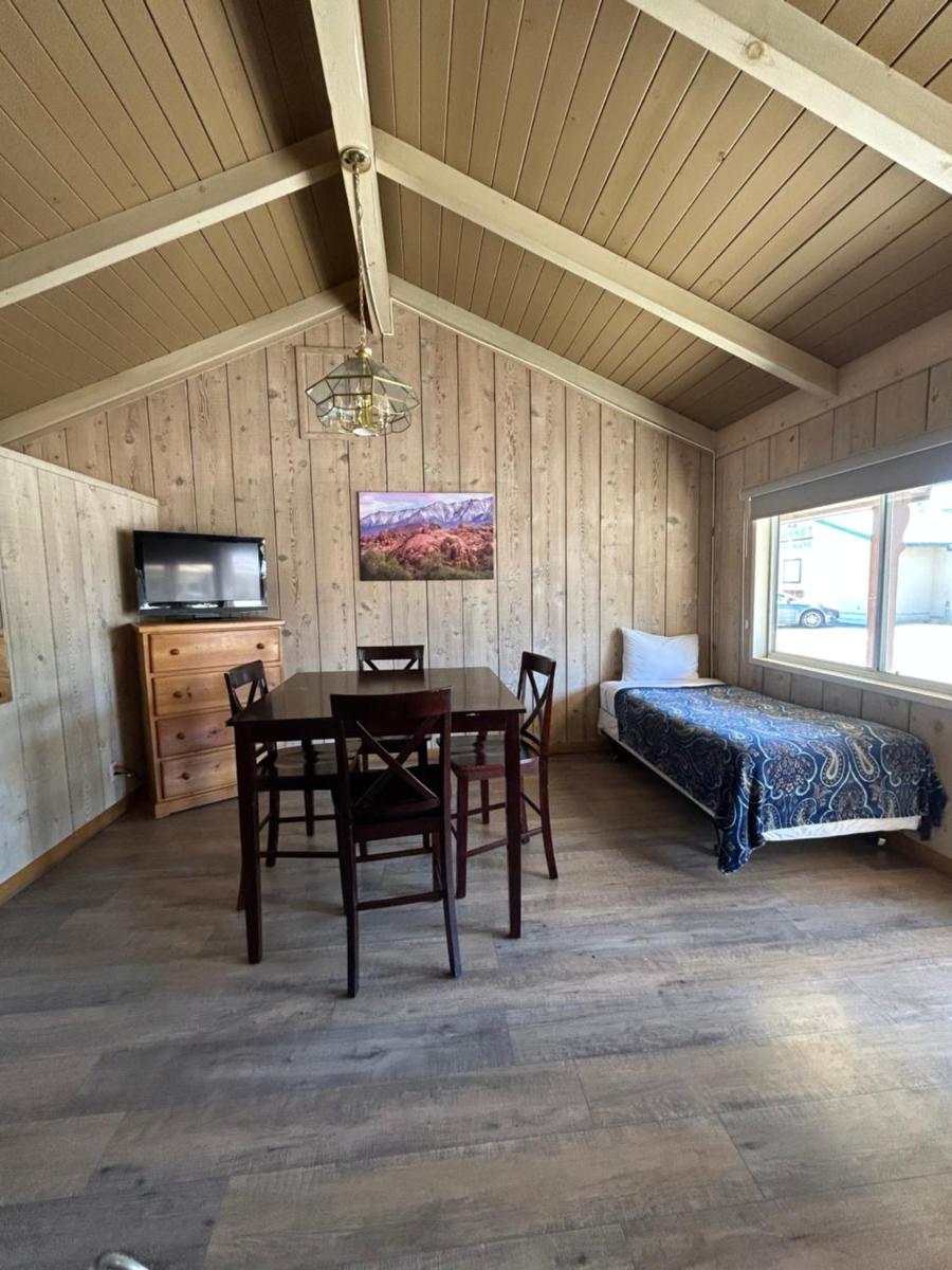 Bristlecone Motel - Housity