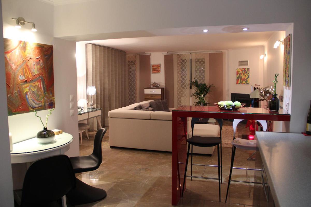 Studio 48 - Housity