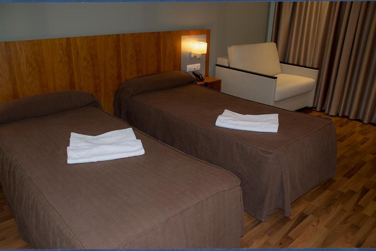 Hotel AS Torrent - Housity