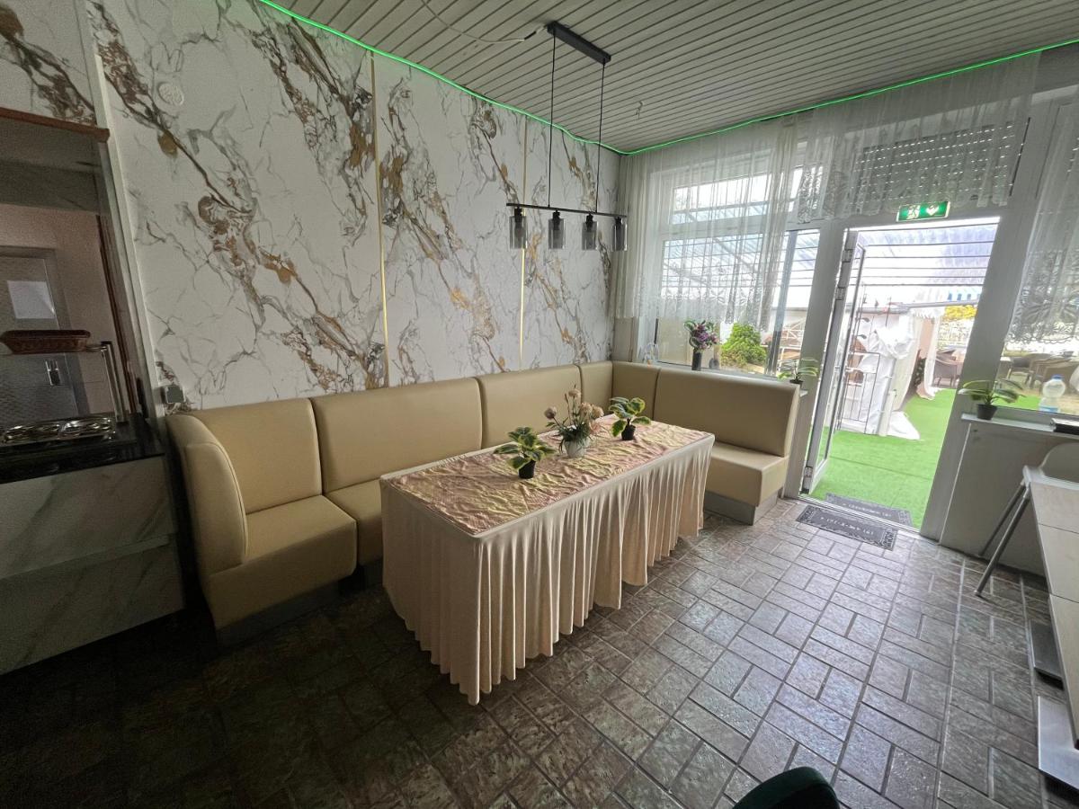 Hotel Elsenztal - Housity