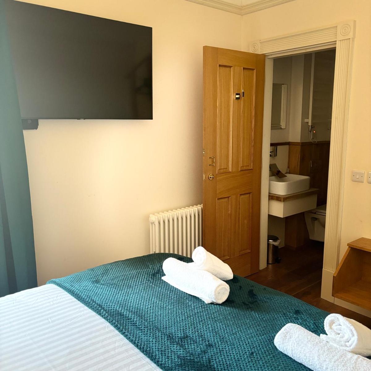 No 1 High Street Boutique Rooms - Housity