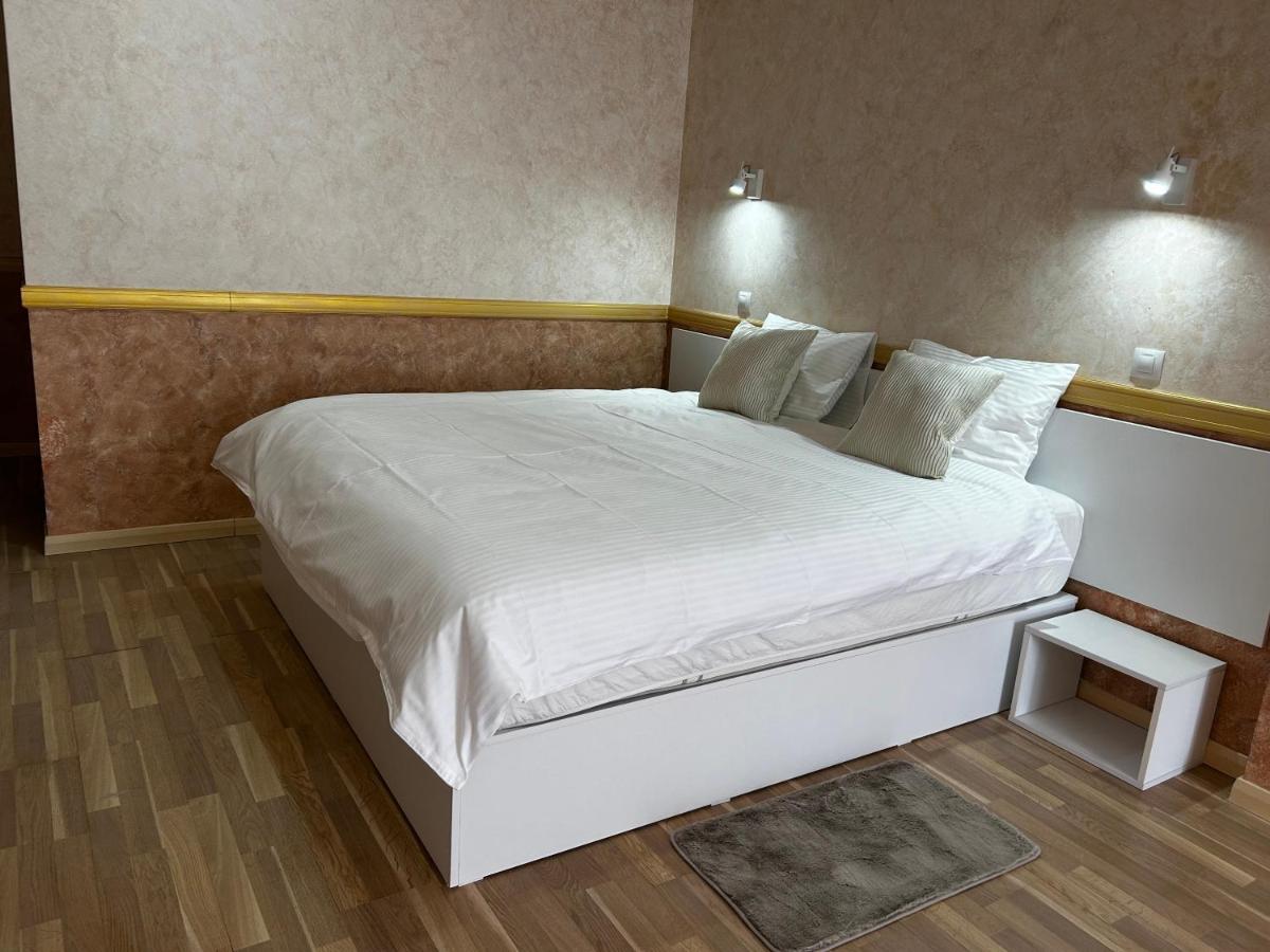 Domeniul Scrovistea - cazare si evenimente - Housity
