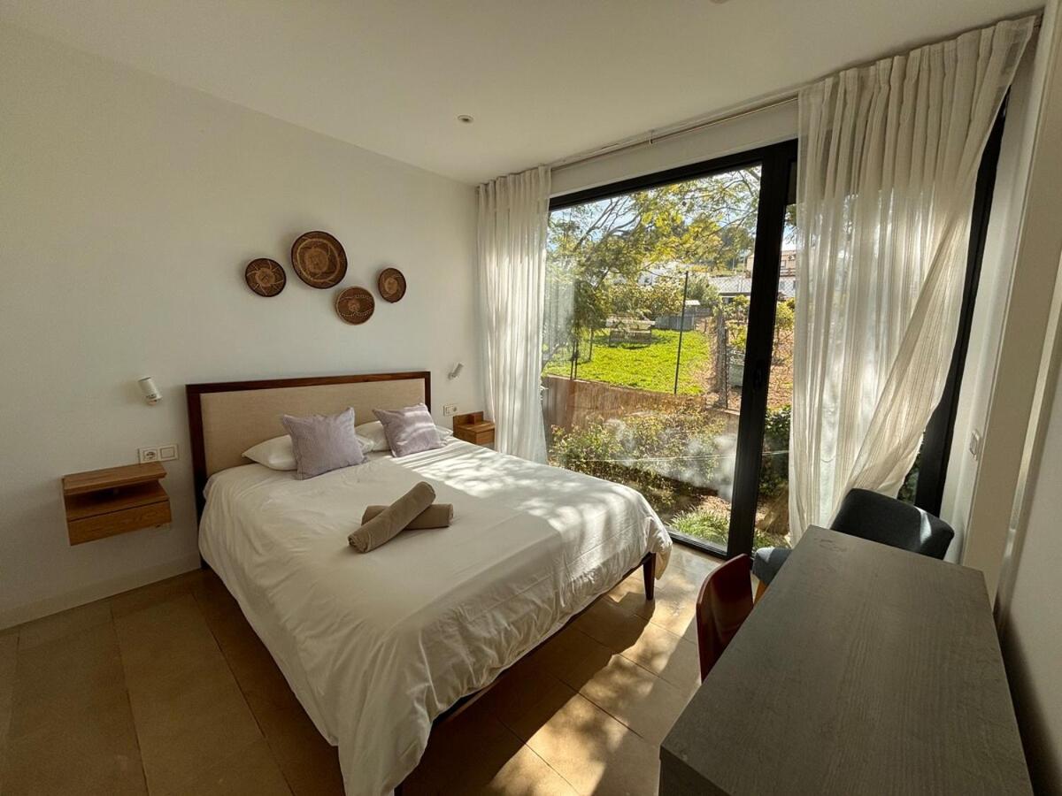 Sotogrande Polo Retreat with Rooftop Salt Pool - Housity