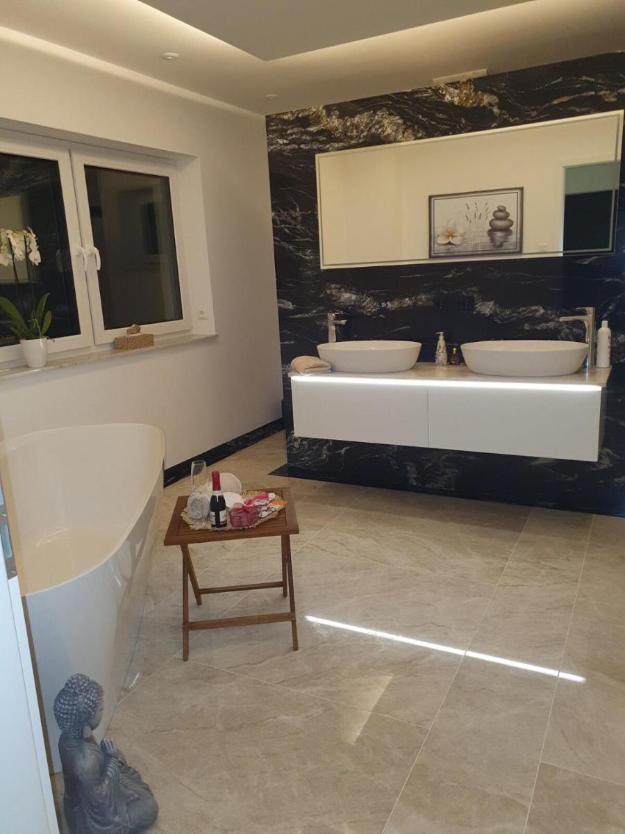 Luxus Ferienhaus Lina - Housity