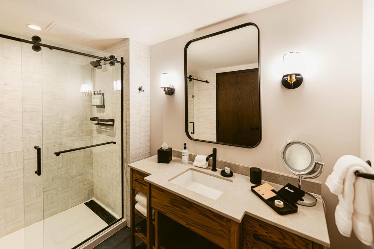 The Perry Hotel Naples - Housity
