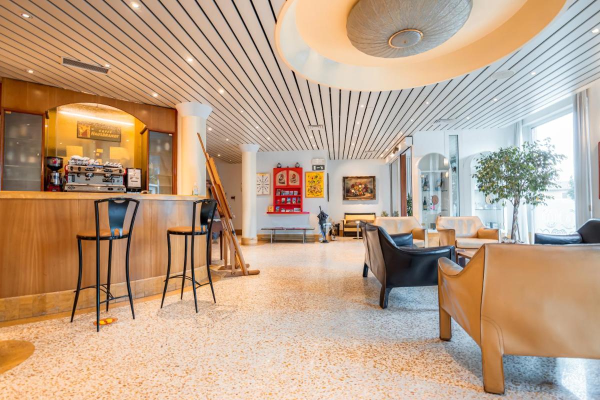 Hotel Della Porta - Housity