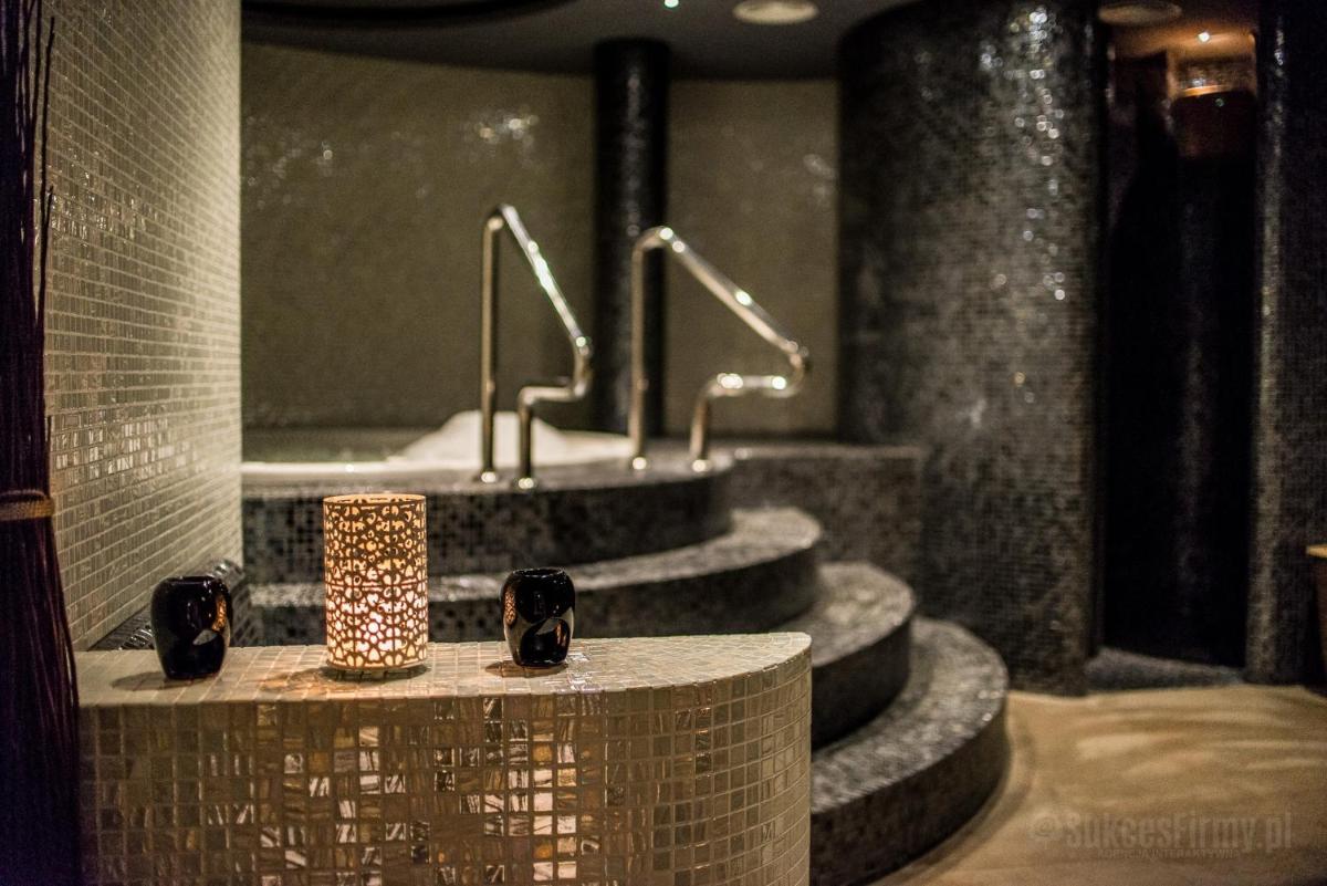 Hotel Astone Conference & Spa - Housity