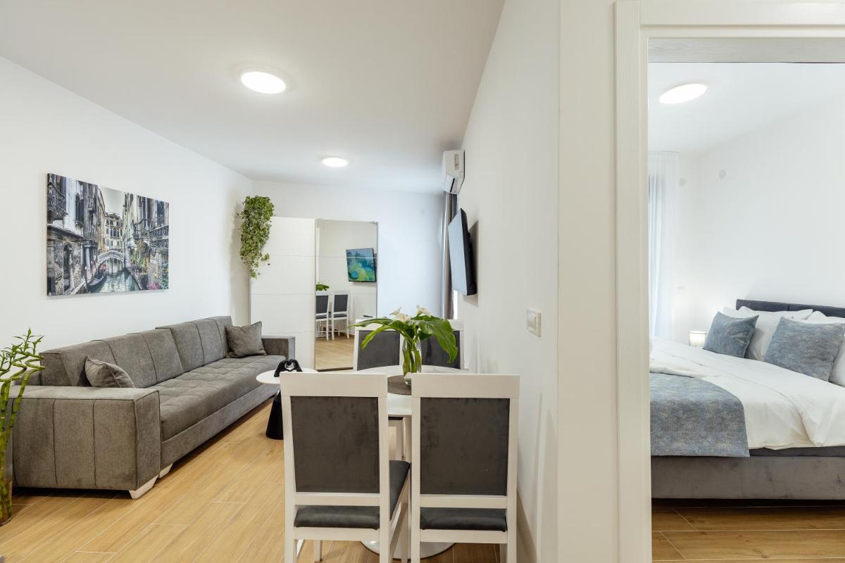 Apartments Ivo Herceg Novi - Housity