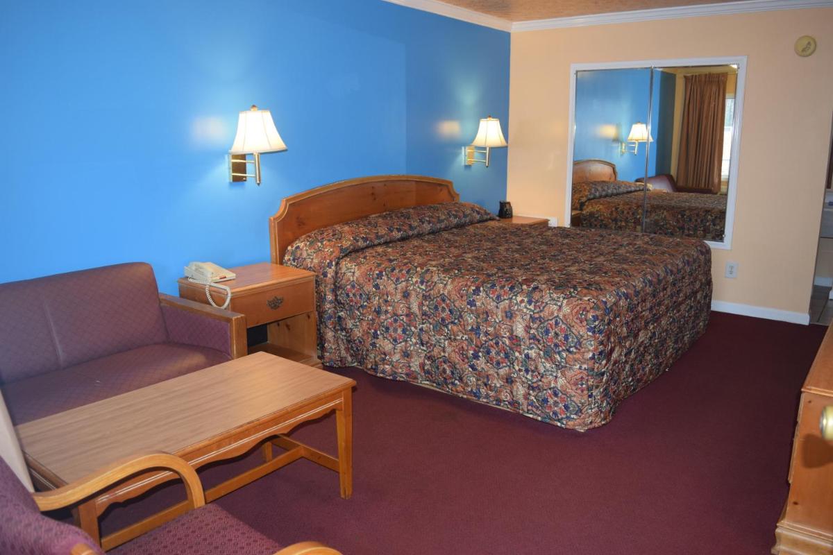 Fort Eustis Inn - Housity