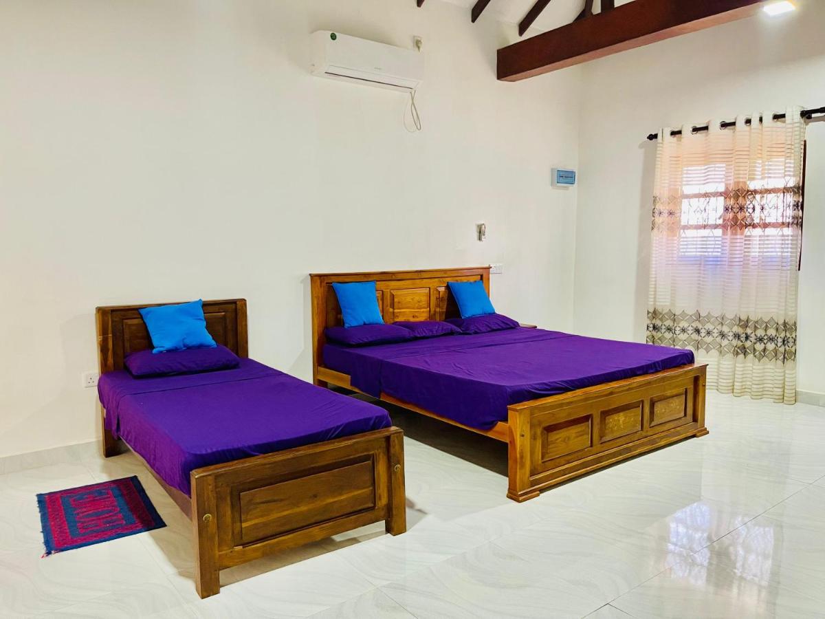 Kumbuk Sewana Villa - Housity