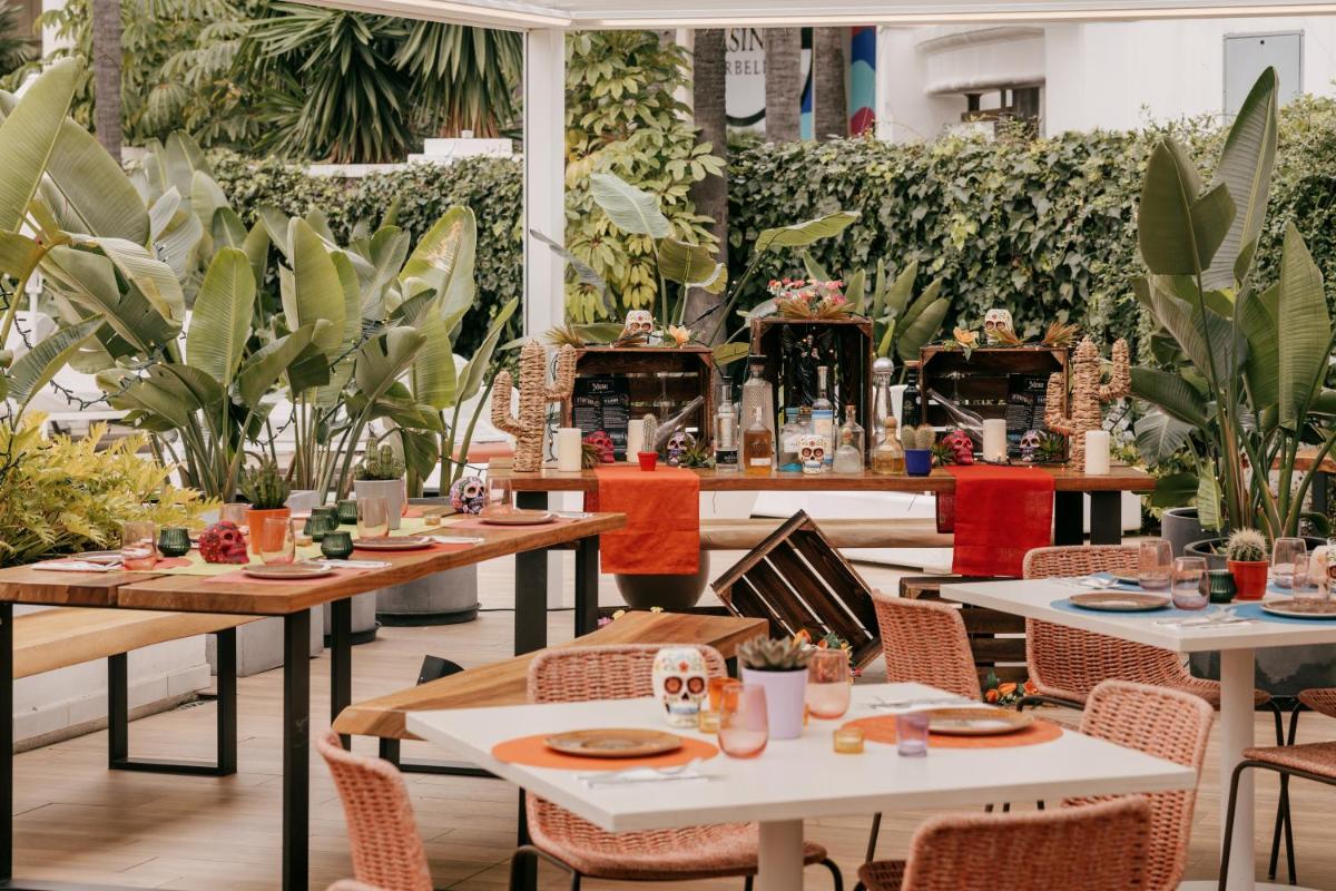 Bebidas en Hard Rock Hotel Marbella - Puerto Banús
