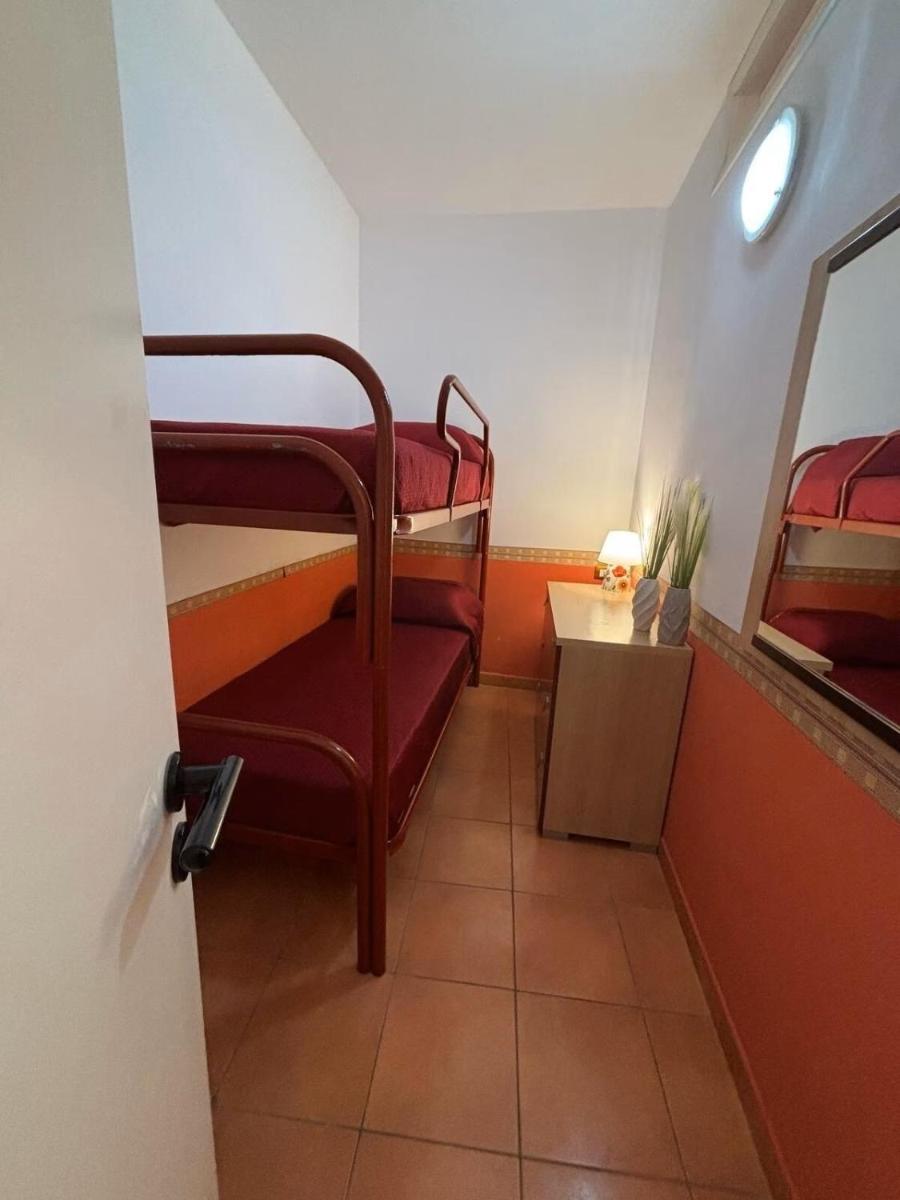 Orange House Favignana - Housity