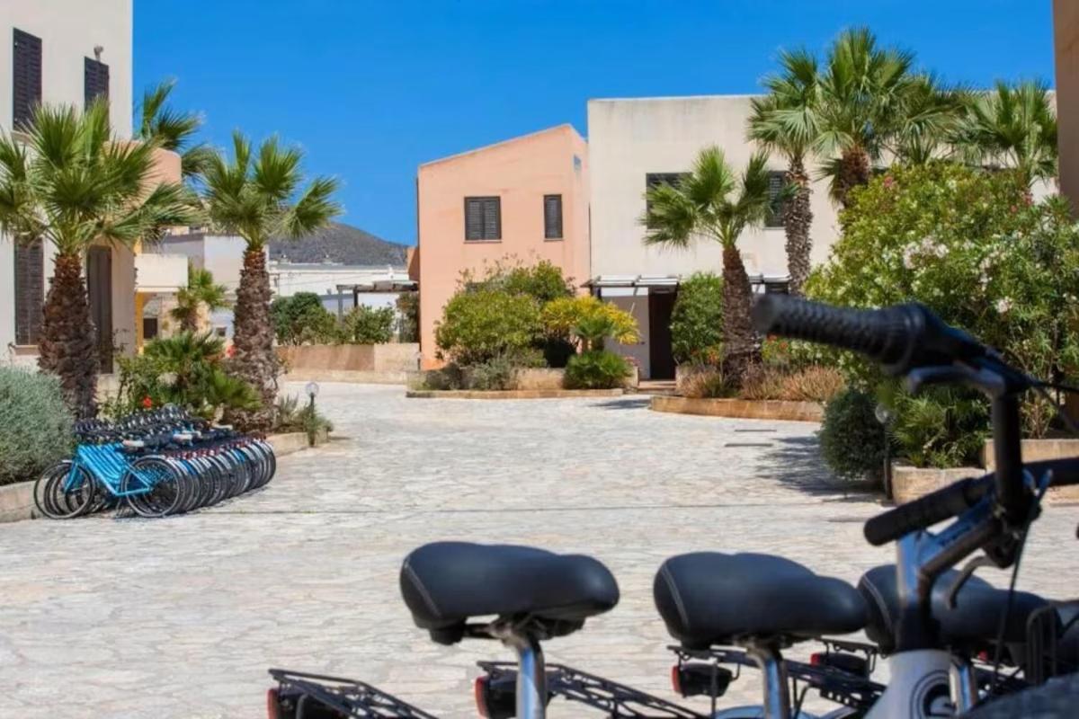 Orange House Favignana - Housity